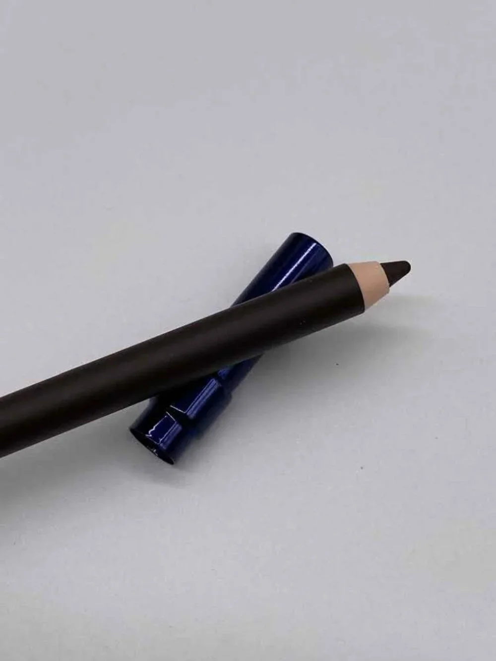 2 Estée Lauder Brow Now Brow Defining Pencil 04 Dark Brunette